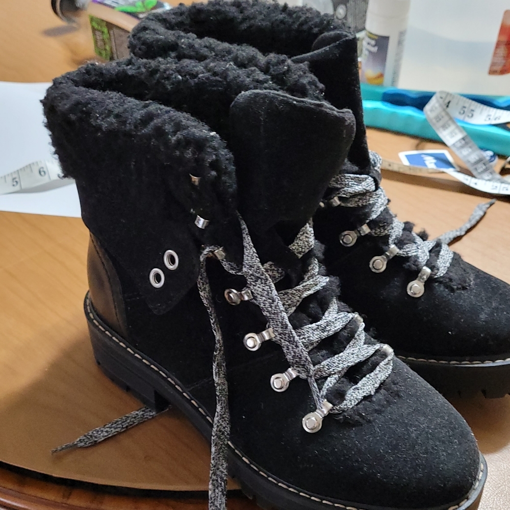 Time and Tru Boots